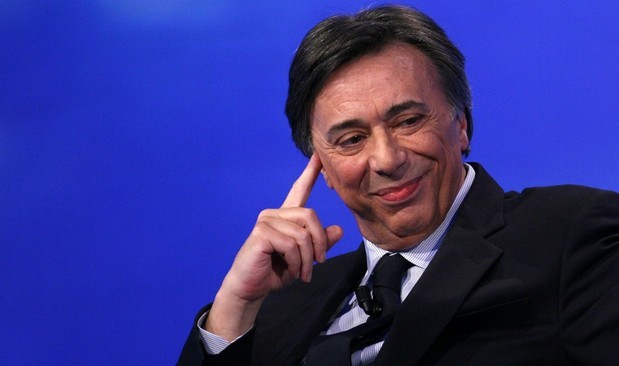 Rai 2, Carlo Freccero “cancella” Luca e Paolo: accuse di epurazione dal Partito Democratico