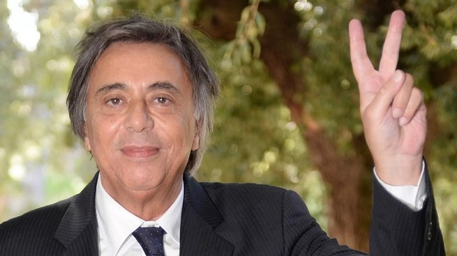 Carlo Freccero: “Le donne con il velo, se si danno anche una bella truccata, sono eccitanti” (AUDIO)