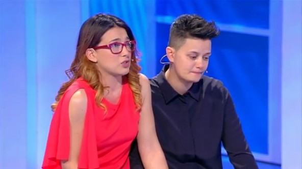 C’è posta per te 2019, una storia lesbo nella seconda puntata (video)