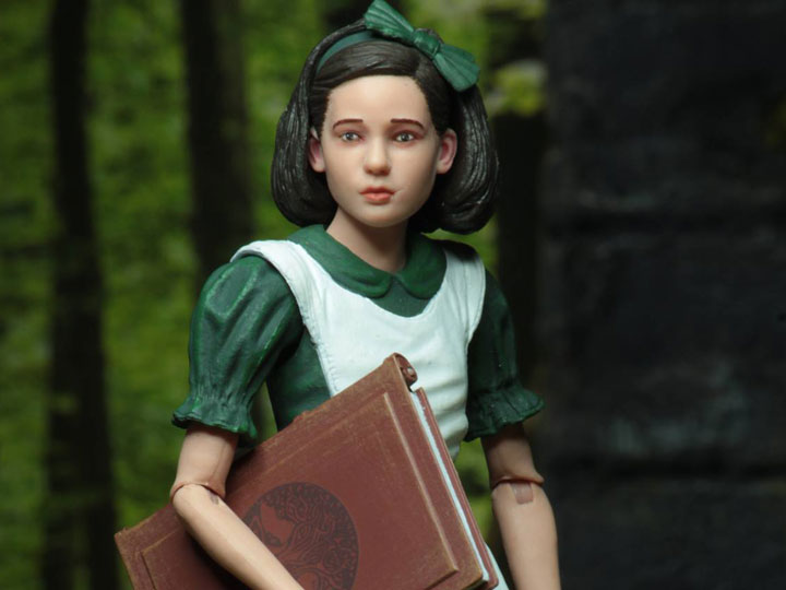 Il labirinto del fauno: nuova action figure NECA di Ofelia