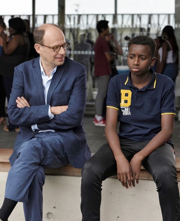 Il professore cambia scuola: foto e locandina della commedia di Olivier Ayache-Vidal