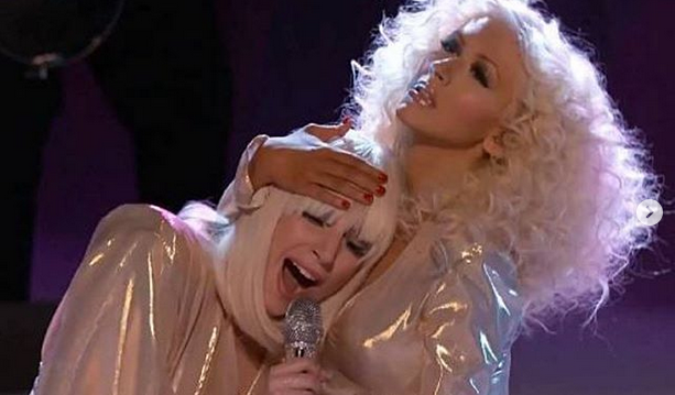Christina Aguilera, messaggio di sostegno a Lady Gaga nel caso R. Kelly