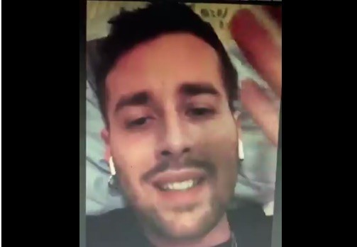 Livio Cori contro Junior Cally su Instagram, in difesa di Mike Highsnob: “Non perdere tempo con un m*ngoloide” (VIDEO)