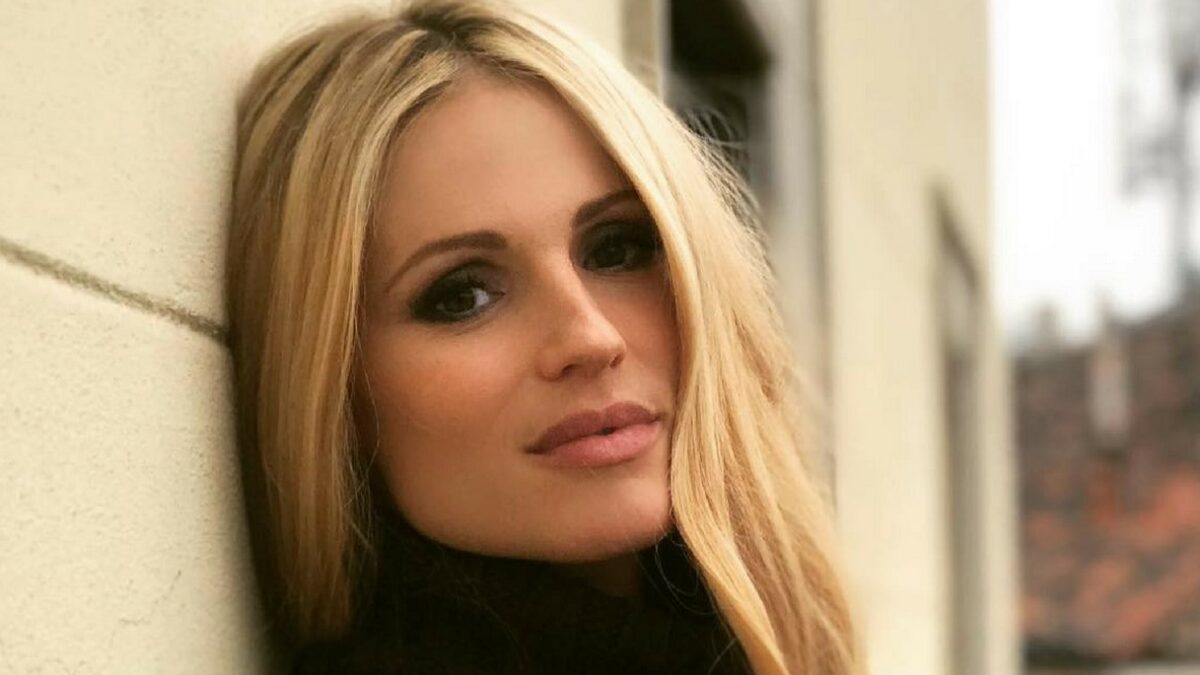 Buon compleanno a Michelle Hunziker, oggi compie 42 anni (VIDEO)