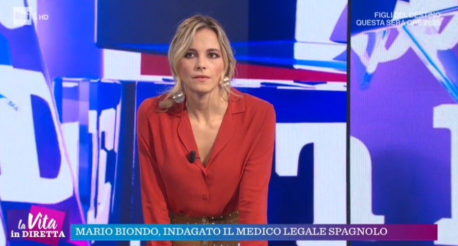 La vita in diretta, incidente per Sgarbi dietro le quinte. Il boato spiazza la Fialdini