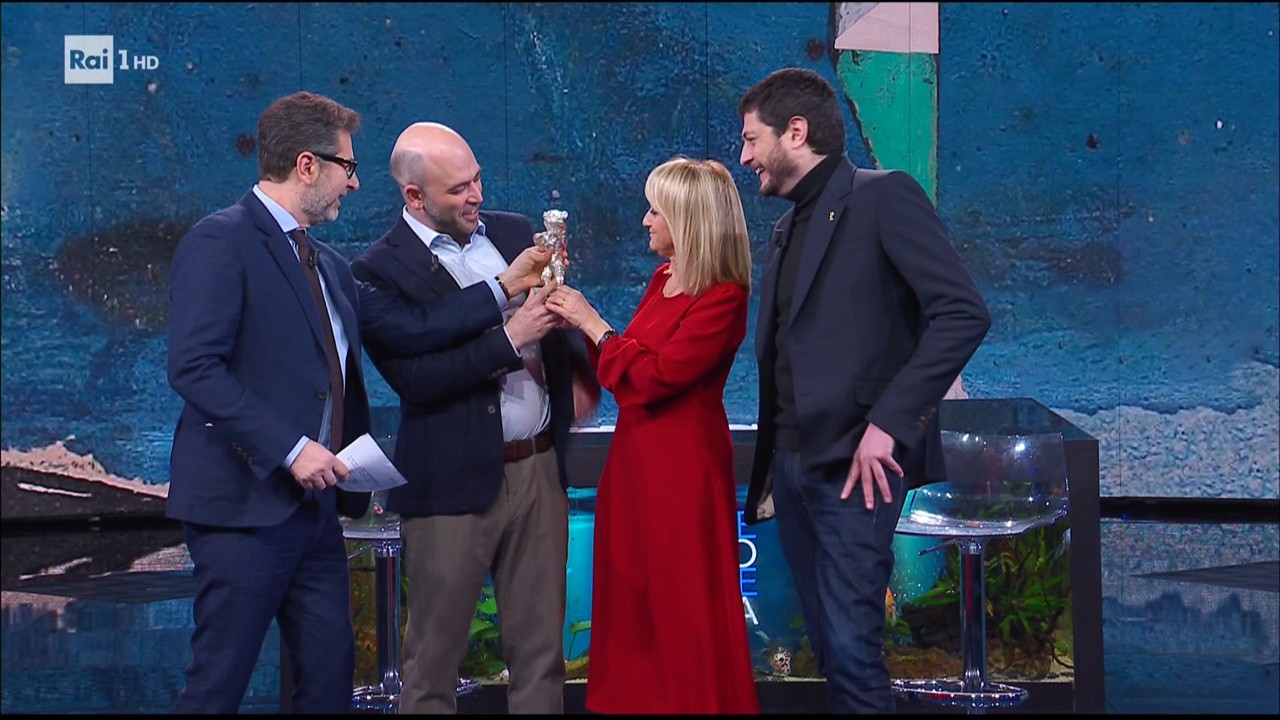 Roberto Saviano e Claudio Giovannesi con l’Orso d’Argento a Che Tempo Che Fa
