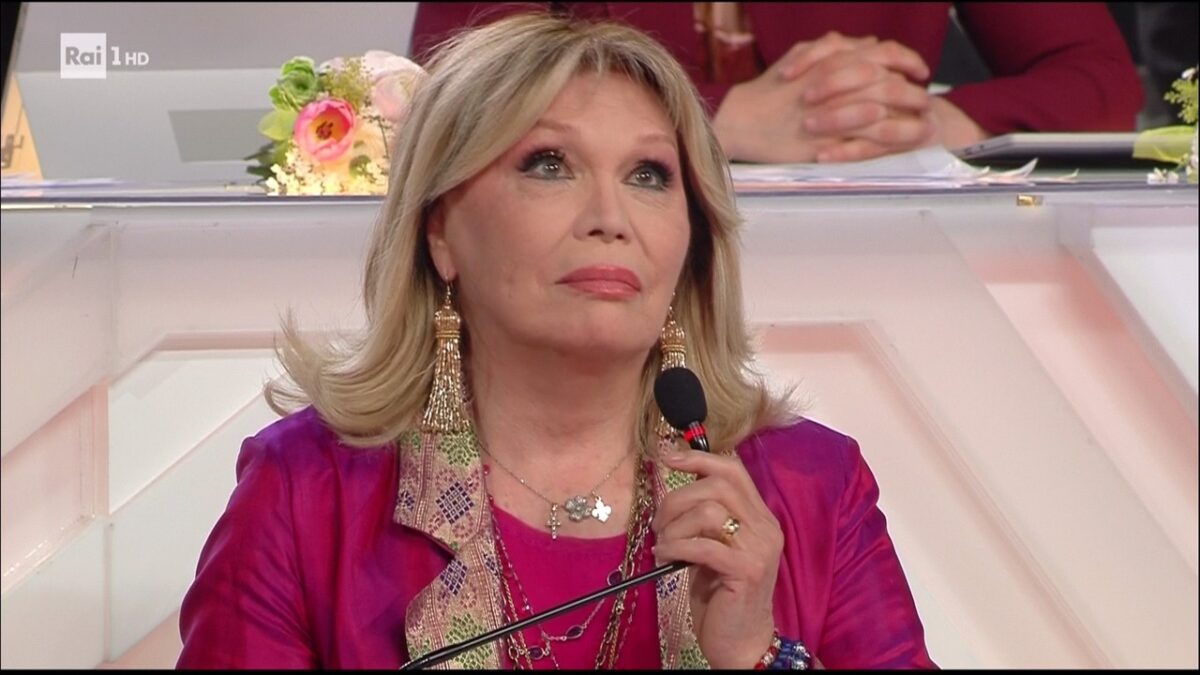 Sanremo Young, Amanda Lear su Tutto quello che un uomo: “Non l’avrei fatta cantare a due uomini” (e ci spiega perché)