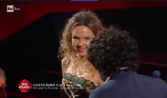 Sanremo 2019, chi è la donna abbracciata da Renga ed Ex-Otago?