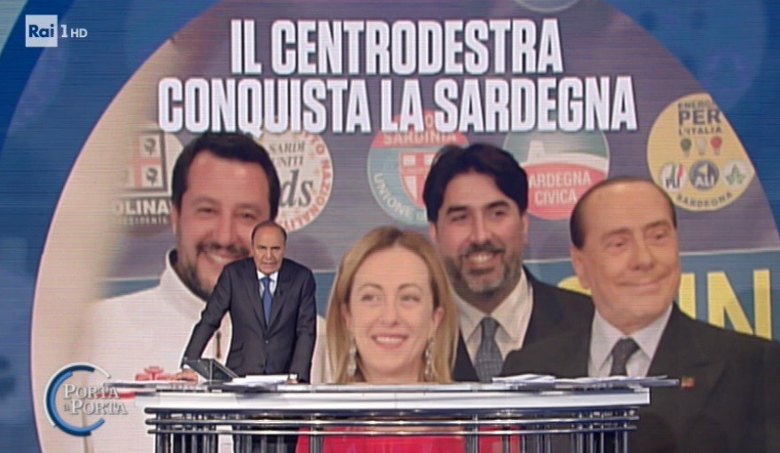 Regionali Sardegna, i Cinque Stelle disertano Porta a Porta. Polemiche per il servizio del Tg1