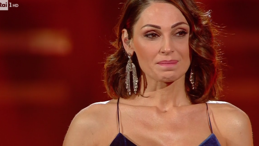 Sanremo 2019, finale Anna Tatangelo commossa