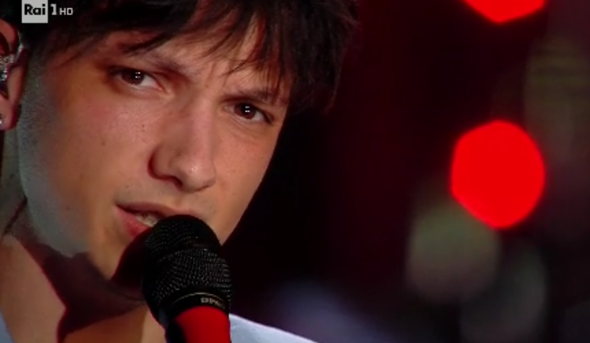 Sanremo 2019, Radio Immaginaria non riesce a consegnare il premio assegnato a Ultimo? Il cantante smentisce