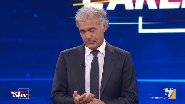 Alla lavagna, Massimo Giletti critica il programma di Raitre: “Eviterei di fare incontrare i politici ai bambini”