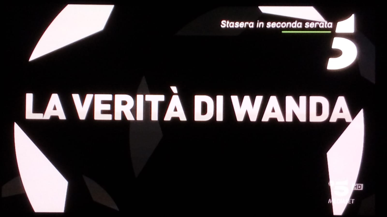 Tiki Taka, il caso Wanda Nara trattato come evento. Con tanto di promo ‘speciale’
