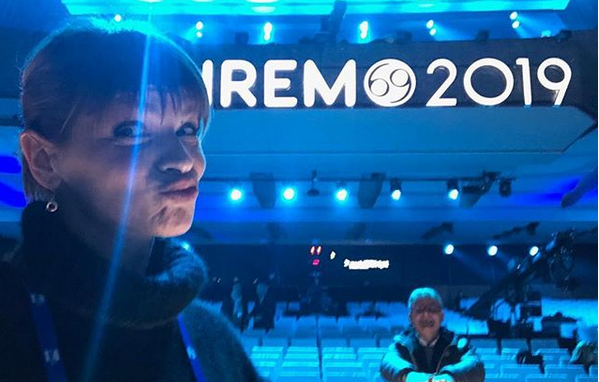 Sanremo 2019, Alessandra Amoroso ospite giovedì 7 febbraio canta “Dalla tua parte” e duetta con Baglioni
