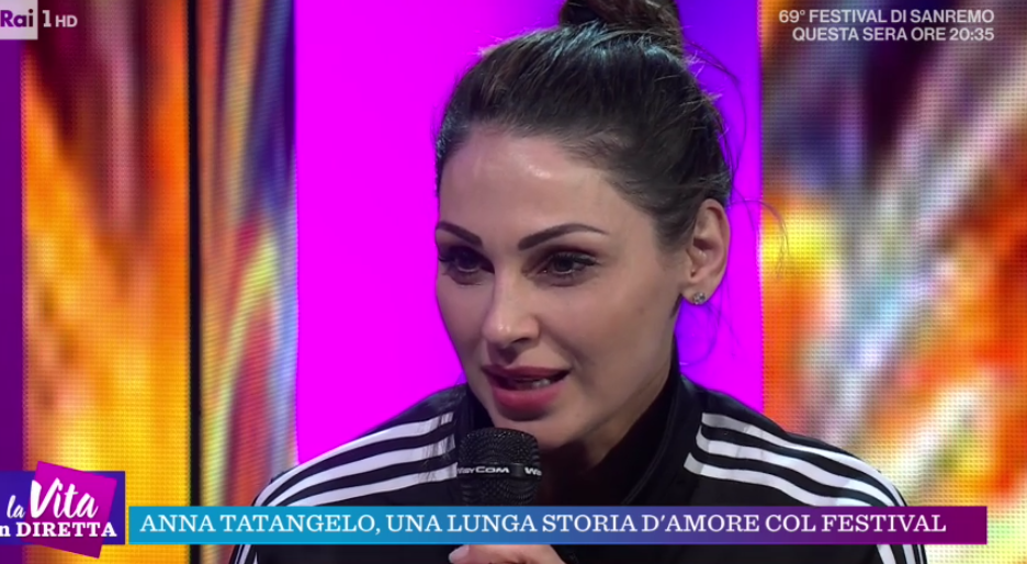 Sanremo 2019, Anna Tatangelo a La vita in diretta: “Sono serena, ho letto cose bellissime sull’esibizione di ieri”