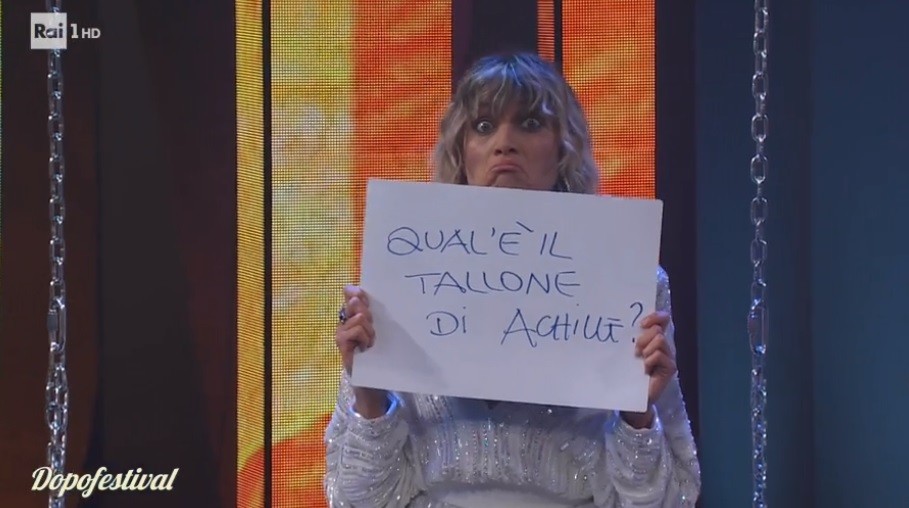Dopofestival, Anna Foglietta scivola sull’apostrofo: “Qual’è…”