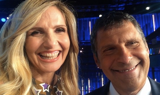 Lorella Cuccarini: “Standing ovation per Frizzi a Sanremo 2019, ma non gli hanno mai proposto conduzione Festival”
