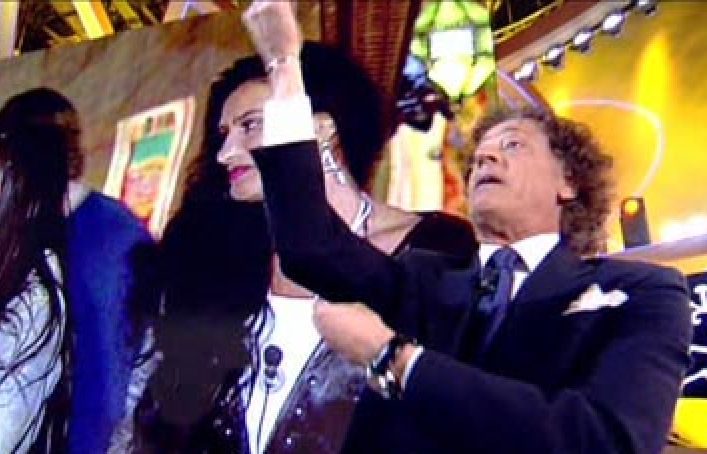 È successo in TV – 15 febbraio 2006: Le cammellate di Orlando Portento a La Fattoria 3 (VIDEO)