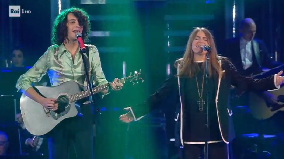 Sanremo 2019: Motta vince il premio per il miglior duetto, il pubblico fischia
