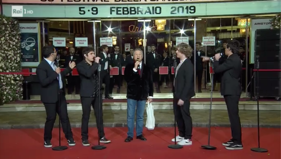 Sanremo 2019, Lo Stato Sociale show con Renato Pozzetto