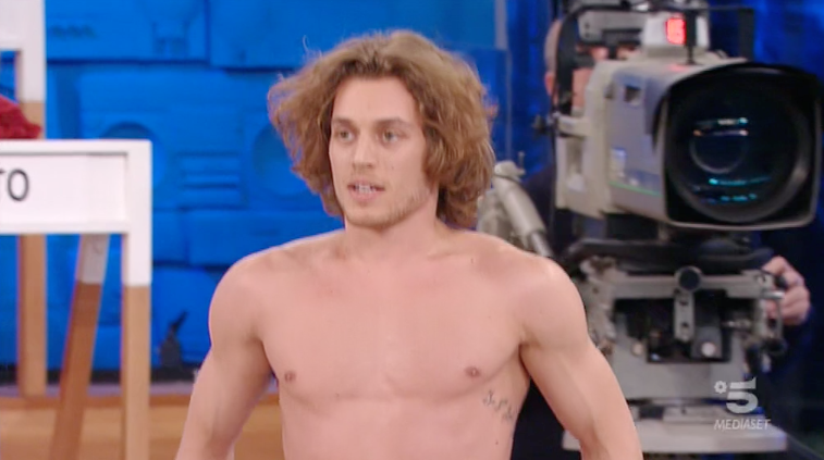 Amici 2019, sabato 23 febbraio: Umberto conquista il Serale