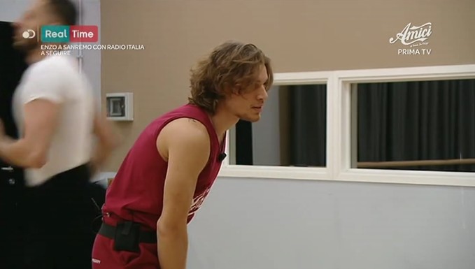 Amici 18, Umberto Gaudino risponde ai social: “Non penso di essere l’unico ballerino con un passato”