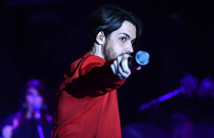 Valerio Scanu su Sanremo: “Sicuramente è da rivedere il sistema di votazione. Col brano adatto non escludo il ritorno”