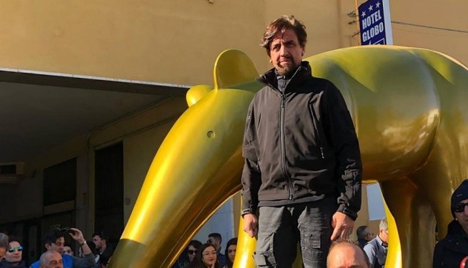 Sanremo 2019, mega tapiro d’oro di Striscia la notizia per Baglioni in arrivo