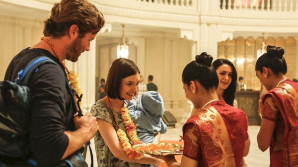 Attacco a Mumbai: foto e locandine del film con Dev Patel