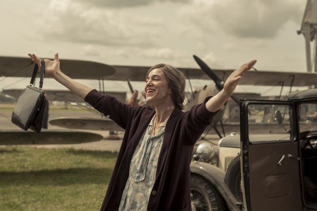 La promessa dall’alba: foto e poster del film con Charlotte Gainsbourg