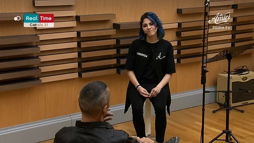 Amici 18, Alex Britti a Ludovica: “Hai preso troppa sicurezza” (VIDEO)