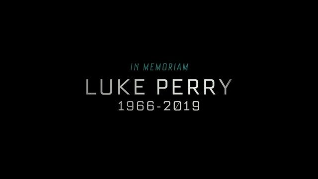 Riverdale omaggia Luke Perry nell’episodio in onda e riprende la produzione