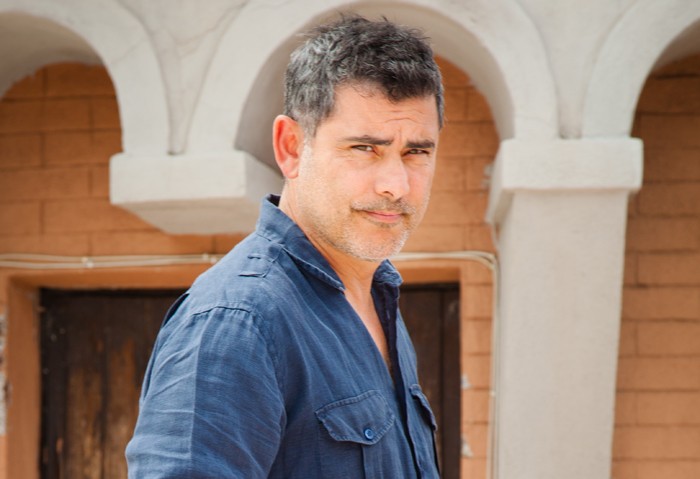 Peppe Zarbo a Blogo: “Un Posto al Sole dà voce a chi non ce l’ha. Franco? Vivrà un periodo difficile”