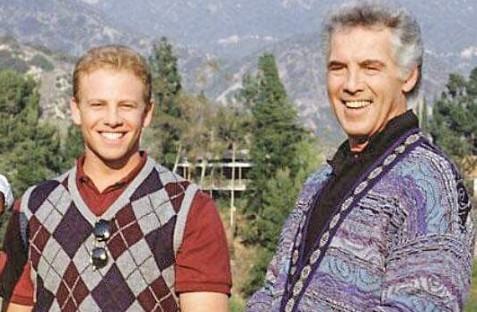 Jed Allan è morto, star delle soap e padre di Steve in Beverly Hills 90210 (che lo ricorda su Instagram)