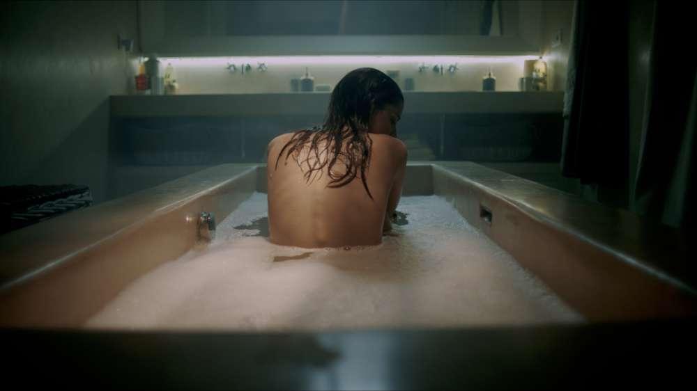 Tutte le mie notti: trailer e trama del thriller psicologico prodotto dai Manetti Bros.