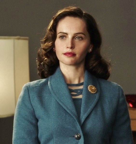 Una Giusta Causa: foto e poster del biopic con Felicity Jones