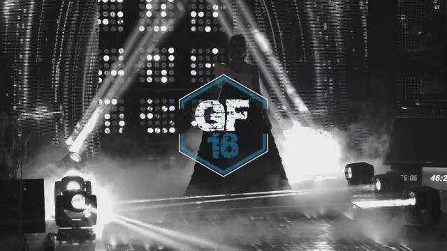 Grande Fratello 16, l’ingresso in studio di Barbara d’Urso: “Mi scoppissima il cuore” (VIDEO)