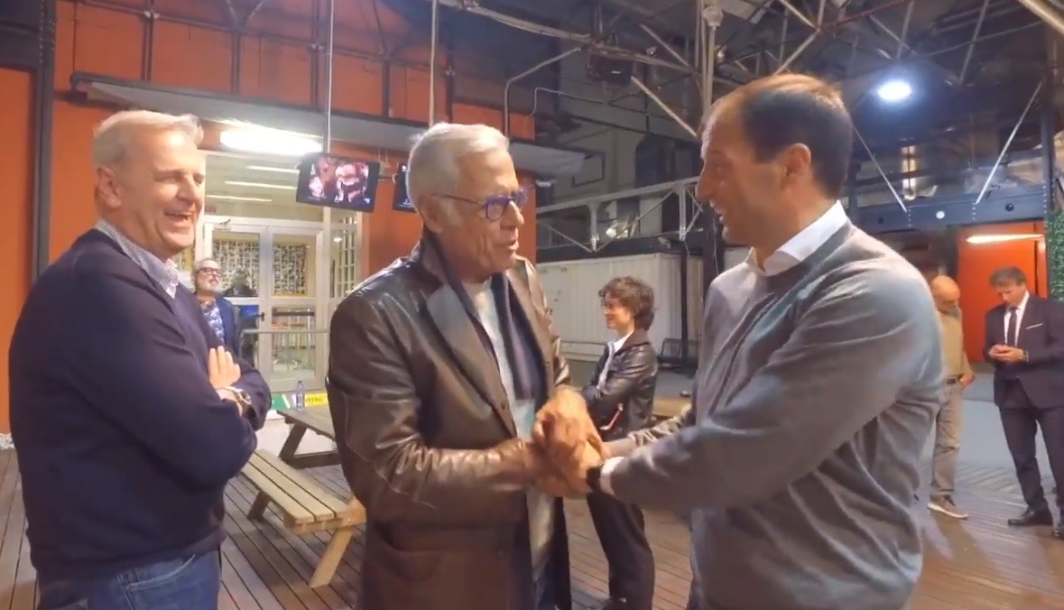 Che tempo che fa, Allegri scherza fuorionda con Teocoli: “Tra due anni torno al Milan” (Video)