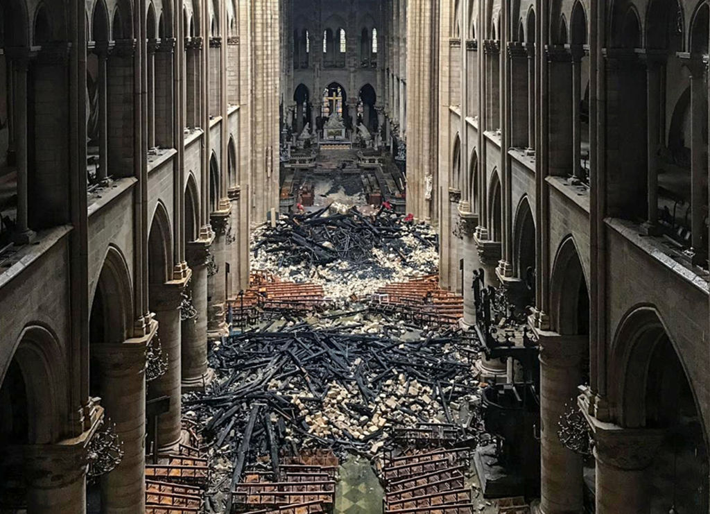 Incendio Notre-Dame, Alpha dedica la serata alla Cattedrale di Parigi