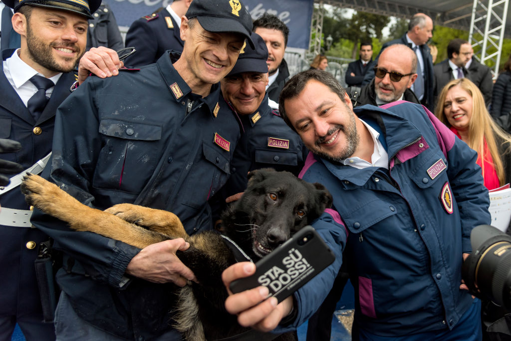 Salvini contro Fazio: “Andrò a Che Tempo Che fa quando si dimezzerà lo stipendio”