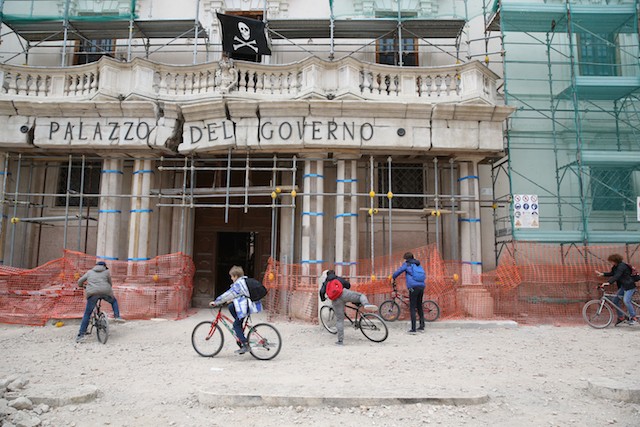 L’Aquila, le Grandi Speranze di sensibilizzare con la fiction ed il rischio di un racconto che non lega