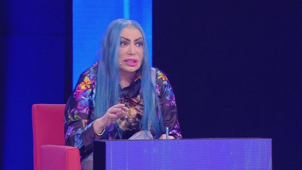 Amici, i commenti di Loredana Bertè: “Vincenzo? Un punto di domanda. Mameli? Non mi incanta, deve studiare”