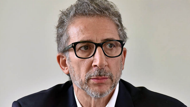 Lucio Presta: “Bonolis farà una puntata di Il senso della vita in autunno, Benigni forse in tv a Natale”