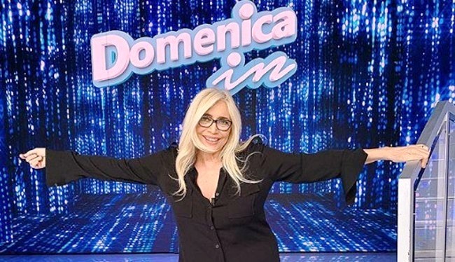 Domenica In festeggia la Pasqua in cucina con cinque ospiti ai fornelli
