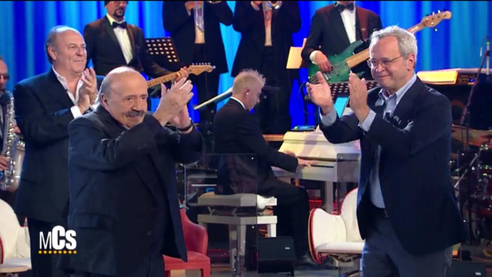 Maurizio Costanzo Show, Costanzo sfila sulla passerella dopo 37 anni