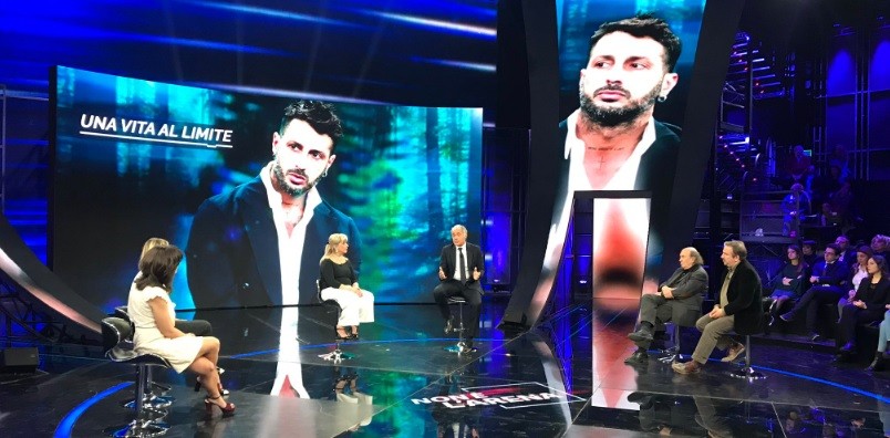 Isola, Giletti dalla parte di Corona: “Servizio su Fogli era registrato, autori e conduttore lo sapevano”