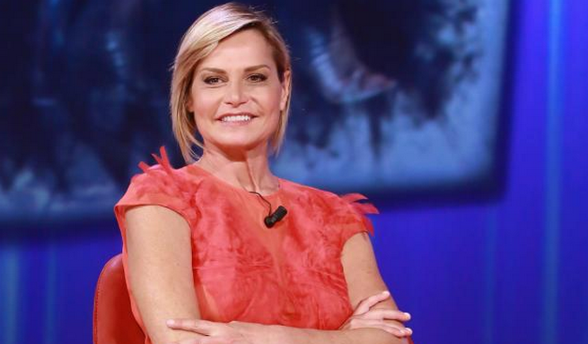 “Simona Ventura condurrà Pechino Express” – l’annuncio di Freccero