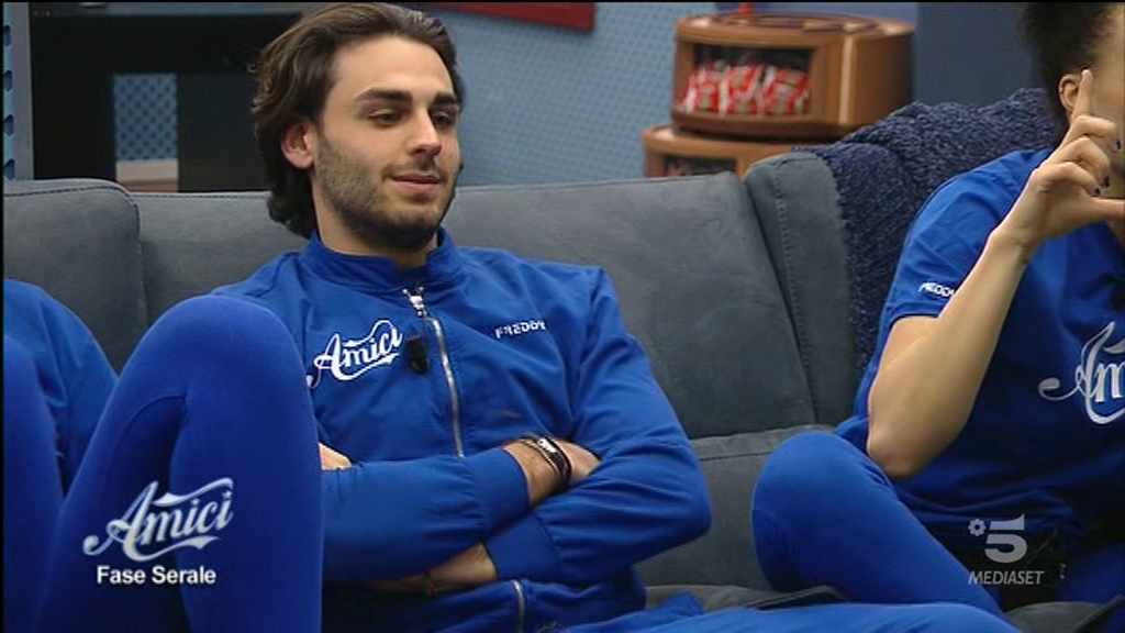 Amici 18, Alberto vince la gara inediti della settimana
