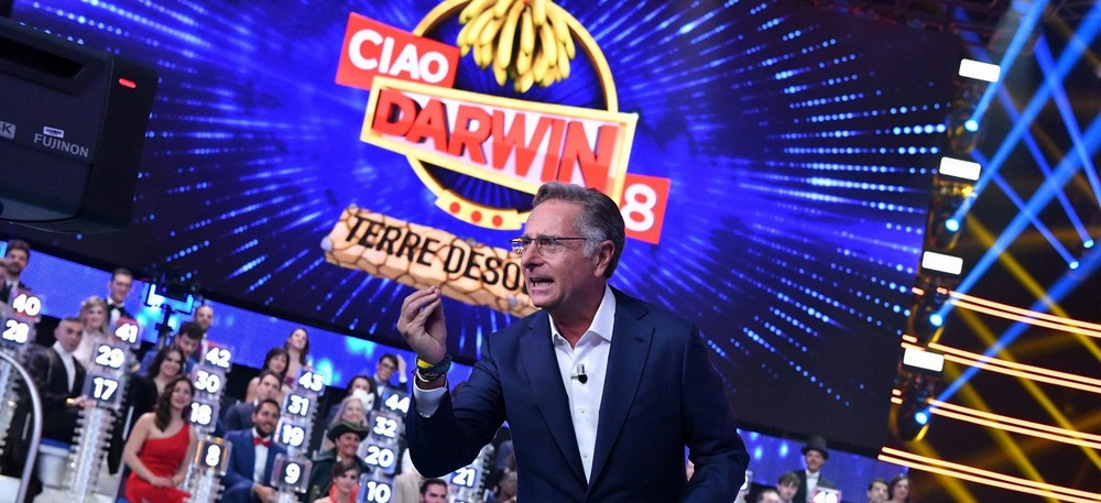 Ciao Darwin 8, anticipazioni della puntata di venerdì 10 maggio 2019: Juve contro Tutti