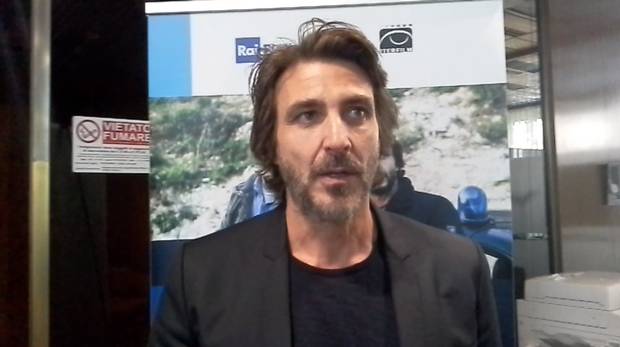 Duisburg – Linea di Sangue, Daniele Liotti a Blogo: “Michele Battaglia è un servitore dello Stato. Gomorra? Mi piace ma attenzione ad esaltare soltanto i ‘cattivi'” (Video)